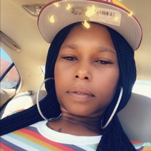 Meet your Posher, Waynette